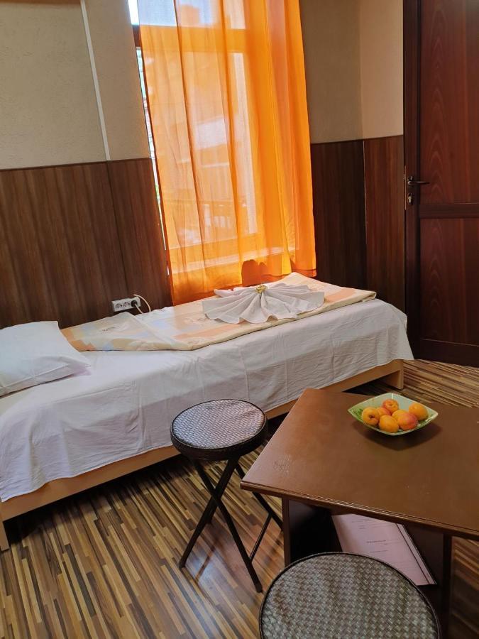 Km!Sofia - Стаи За Гости Ngoại thất bức ảnh
