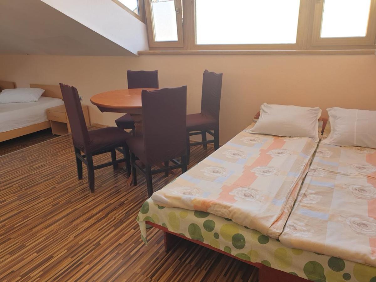 Km!Sofia - Стаи За Гости Ngoại thất bức ảnh